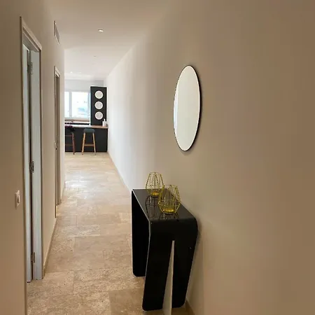 Apartment Appartement Spacieux Et Lumineux Situe Sur Le Port 4 A 6 Personnes