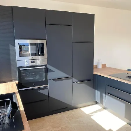 Apartment Appartement Spacieux Et Lumineux Situe Sur Le Port 4 A 6 Personnes *