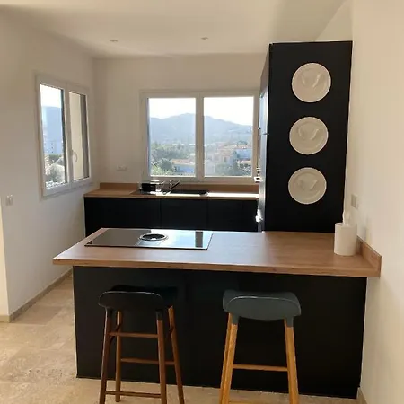 Apartment Appartement Spacieux Et Lumineux Situe Sur Le Port 4 A 6 Personnes Porto-Vecchio (Corsica)